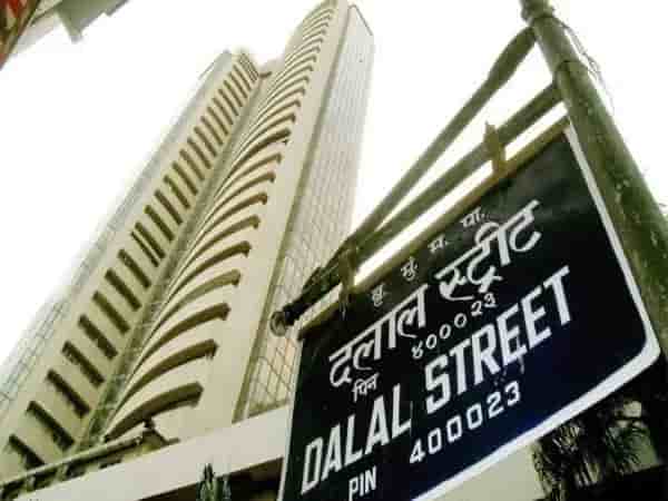 Indian Sensex Plummets 700 Points Amid Iran-Israel Tensions