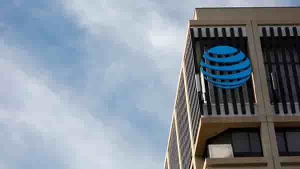 AT&T inks $3B fiber agreement with Corning amid rising data demand