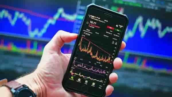 2 stocks surging on India's steel output boom and 130%+ profit growth targets