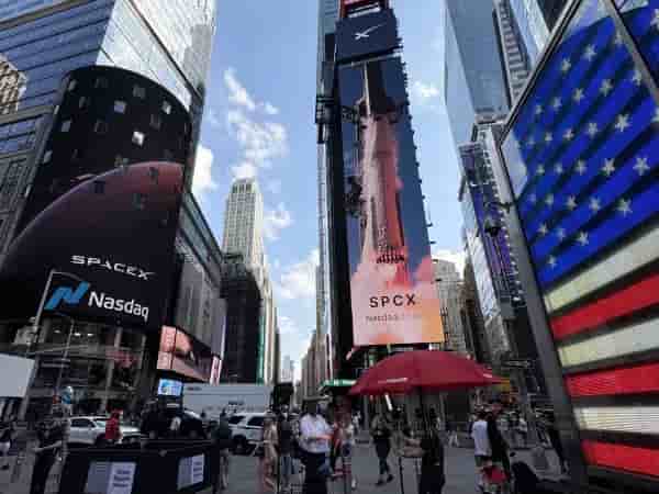 SpaceX Valuation Eclipses Microsoft in Historic Post-IPO Rally