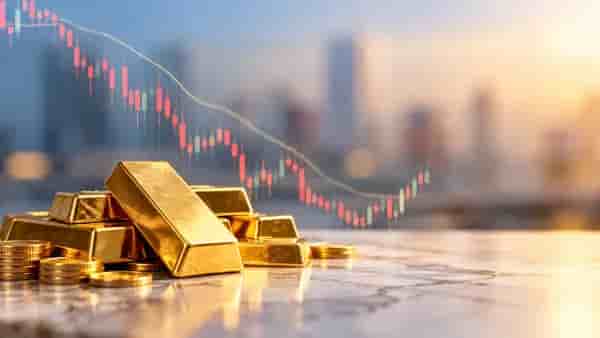 Gold rises 0.9% after dip, but gains limited by Fed rate hike concerns