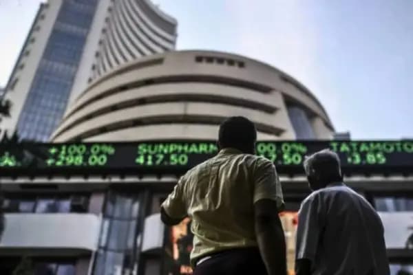 Walchandnagar Industries Sees 84% Revenue Jump in Q4 FY26