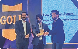 Bajaj Finance receiving Gold at the IAMAI Digital Awards